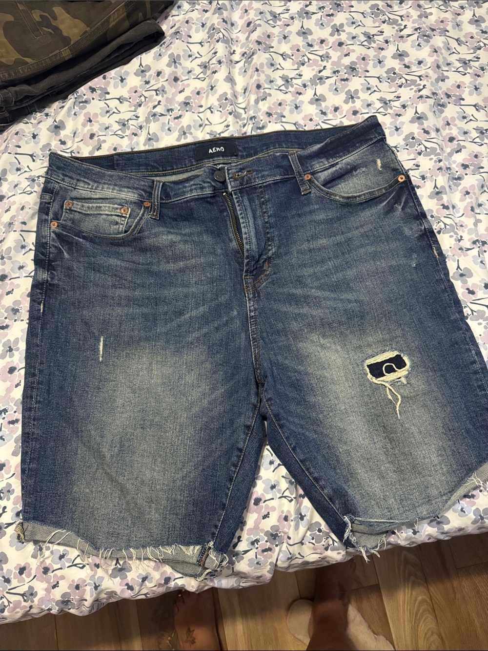 Aeropostale Men’s Distressed Denim Shorts in Dark Blue